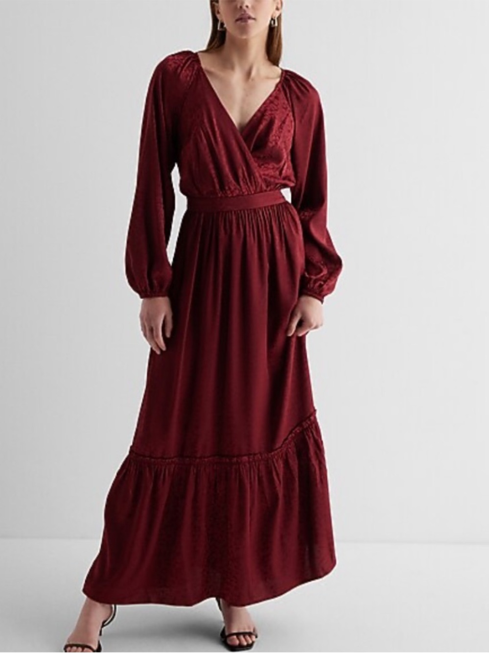 Express Burgundy Satin Floral Jacquard V-Neck Tiered Maxi Dress sz L
